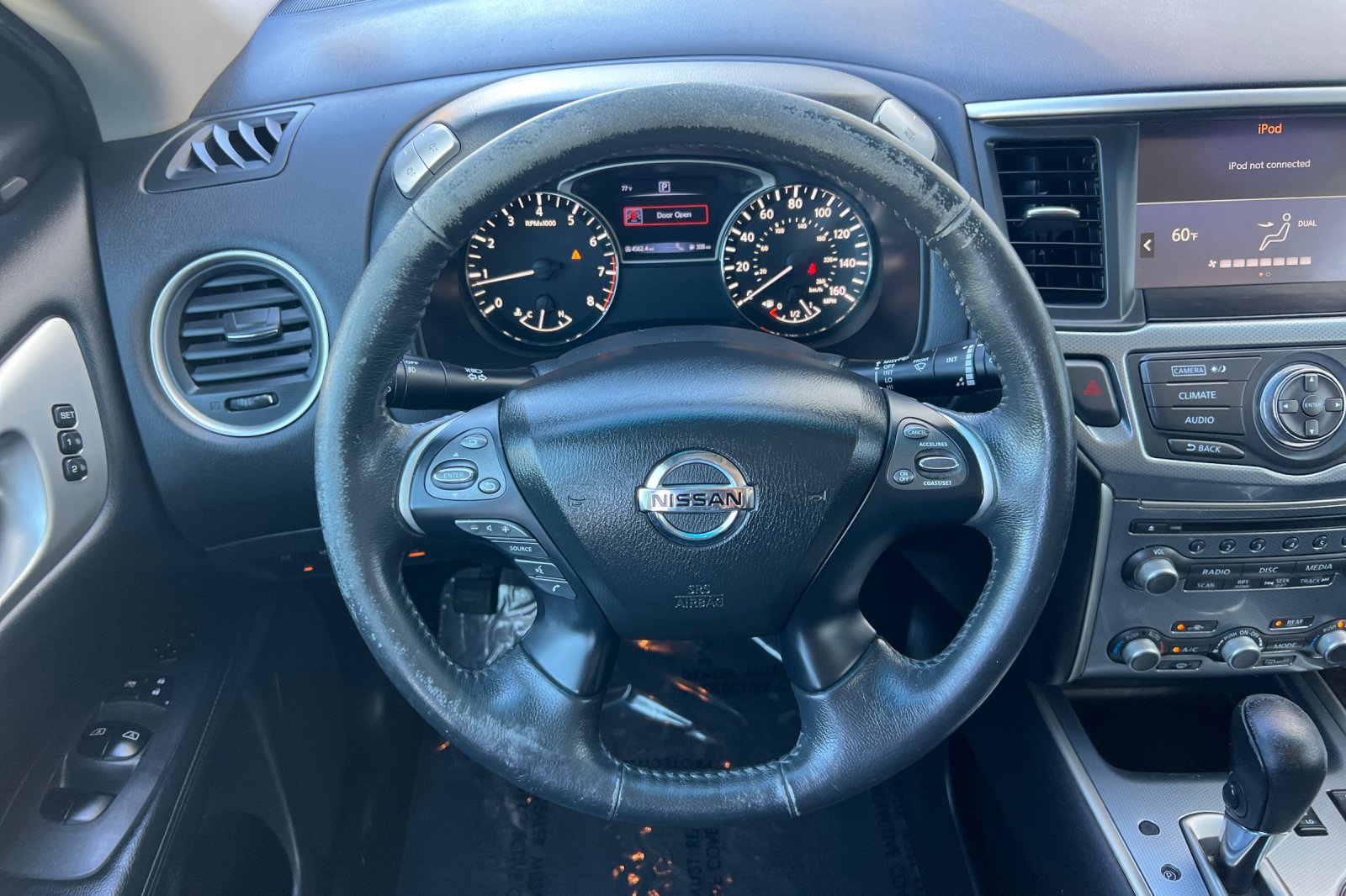 Used 2017 Nissan Pathfinder SL FWD image 16