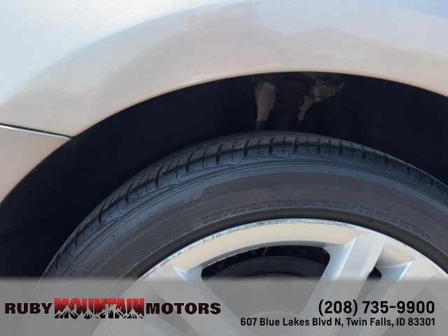 Used 2015 Volkswagen Passat TDI SEL Premium FWD image 9