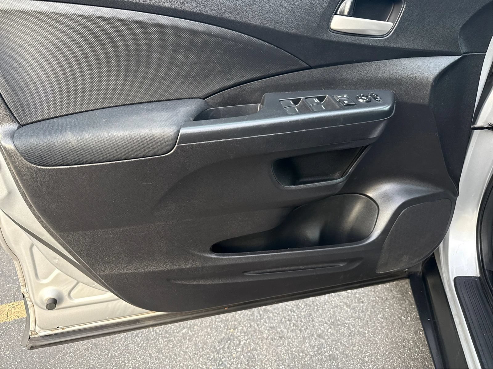 Used 2016 Honda CR-V LX image 19