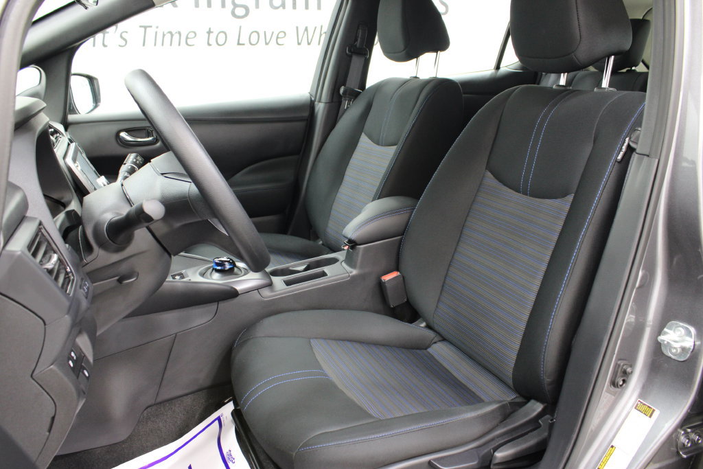 Used 2025 Nissan Leaf S FWD image 14