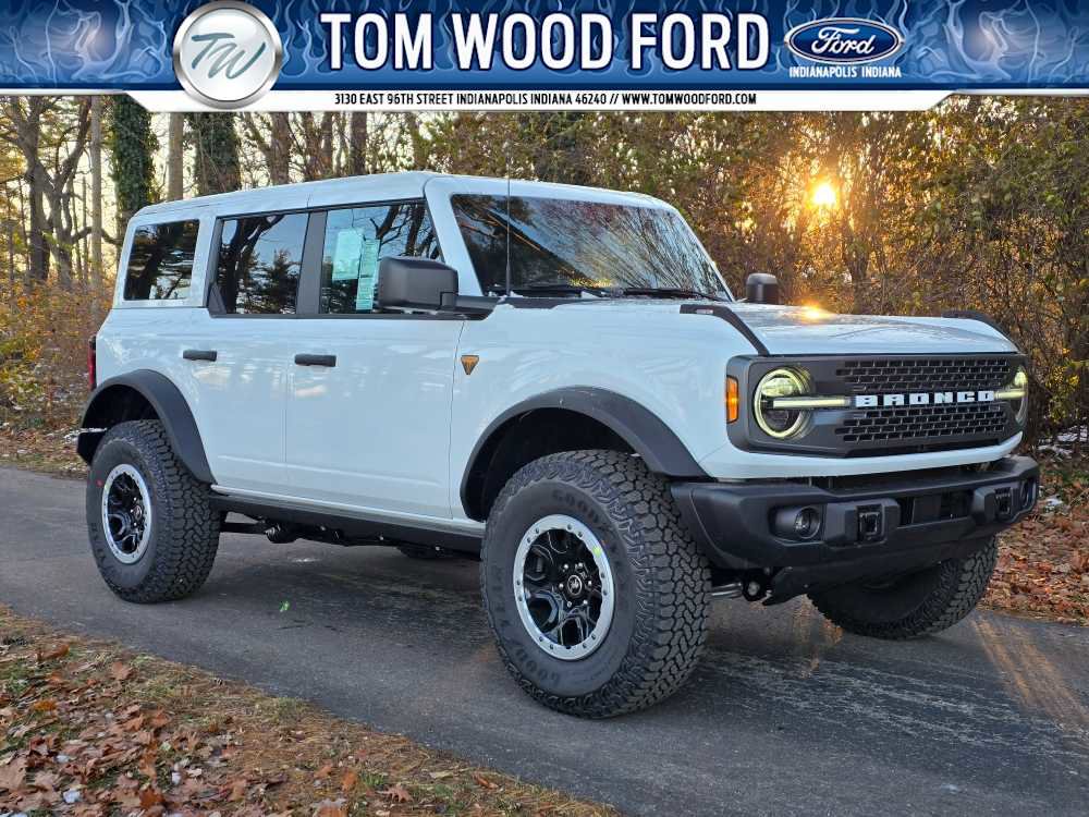 New 2025 Ford Bronco Badlands w/ Sasquatch Package image 1