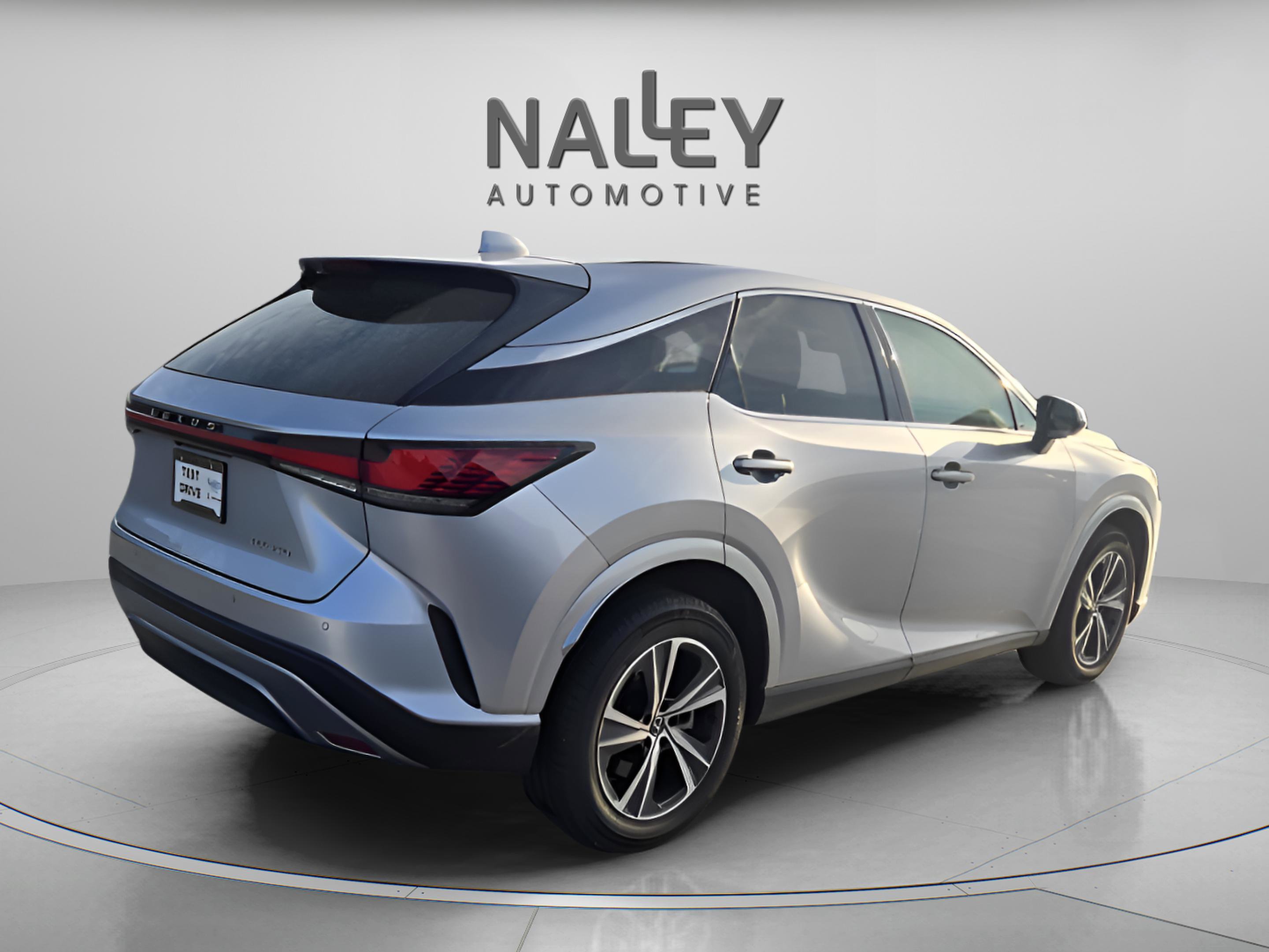 Used 2024 Lexus RX 350 FWD w/ Technology Package image 5