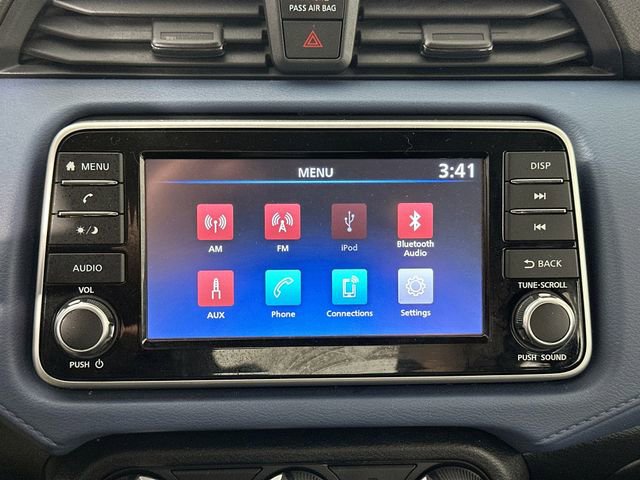 Used 2023 Nissan Versa SV FWD image 11