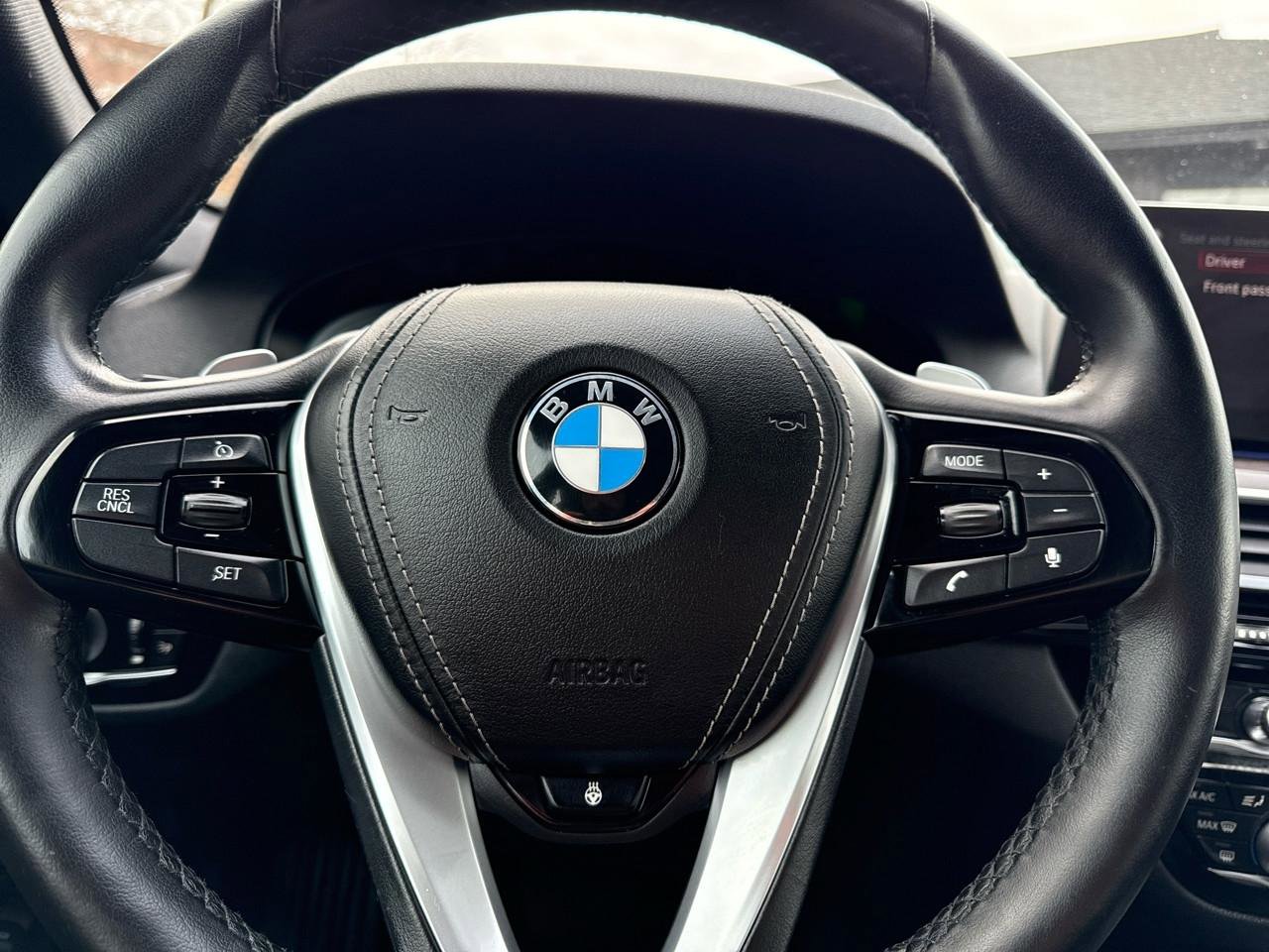 Used 2019 BMW 530i xDrive w/ Convenience Package image 46