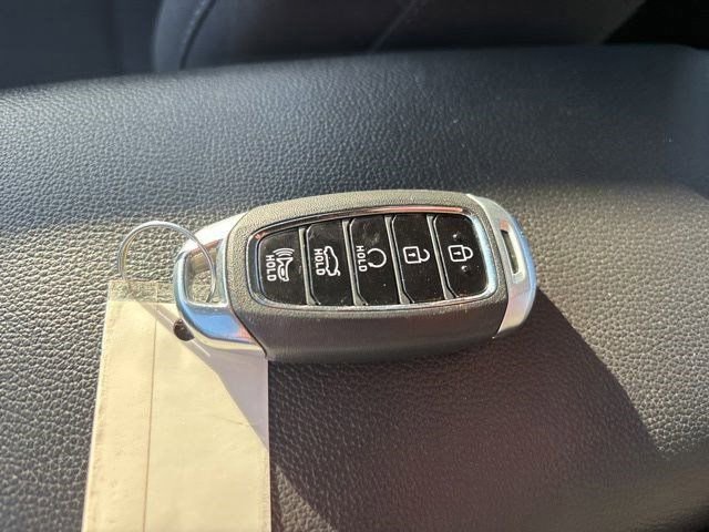 Used 2023 Hyundai Elantra SEL FWD image 42