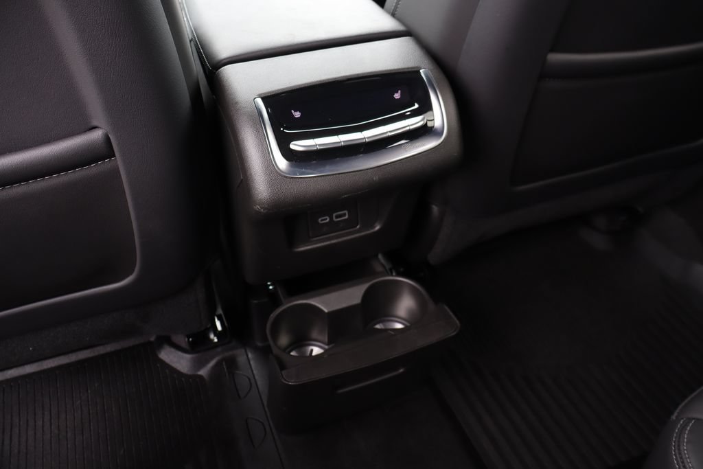 Certified 2024 Cadillac XT6 Sport w/ LPO, Floor Liner Package AWD/4WD image 44