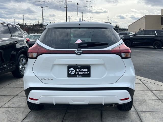Used 2024 Nissan Kicks S FWD image 8