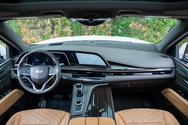 Used 2022 Cadillac Escalade ESV Sport w/ Touring Package image 19