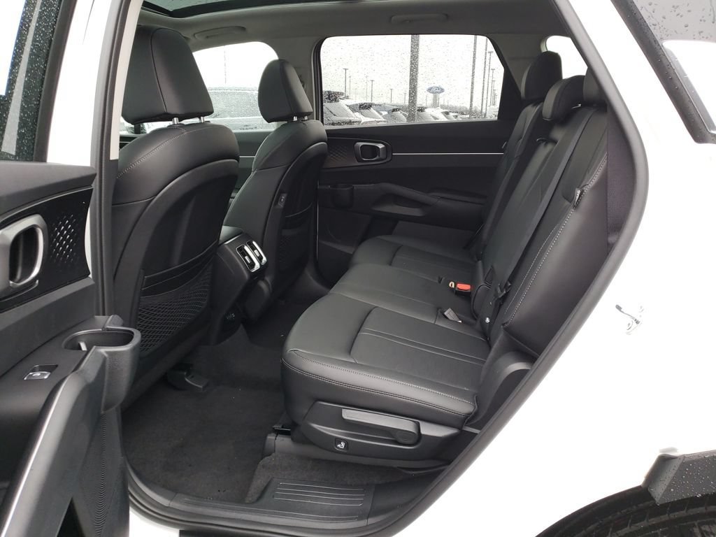New 2026 Kia Sorento S w/ S Panoramic Sunroof Package FWD image 24