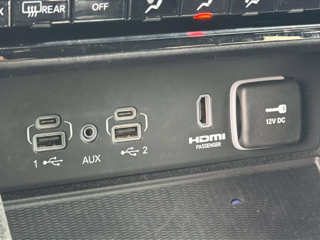 Used 2022 Jeep Grand Cherokee Summit AWD/4WD image 21