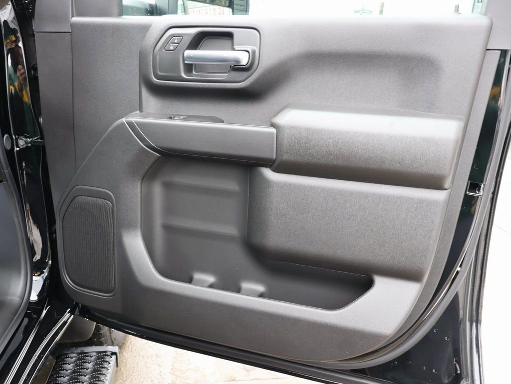 New 2026 Chevrolet Silverado 2500 Custom w/ Custom Convenience Package image 39