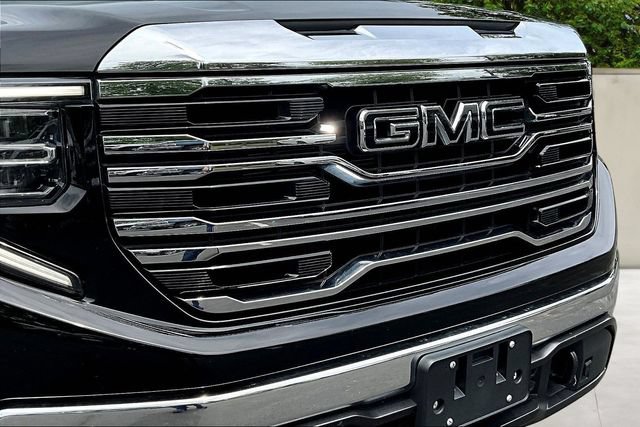 Used 2022 GMC Sierra 1500 SLT w/ SLT Convenience Package AWD/4WD image 34