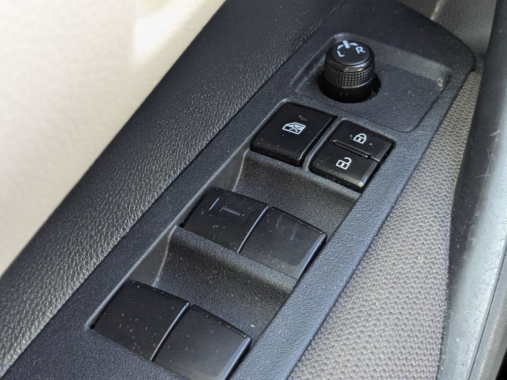 Used 2025 Toyota Corolla LE w/ LE Premium Package FWD image 22