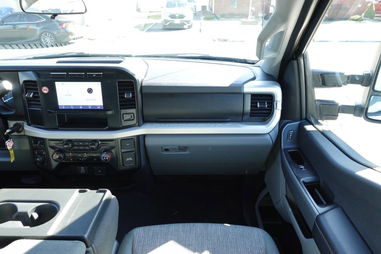 Used 2024 Ford F250 XLT image 35