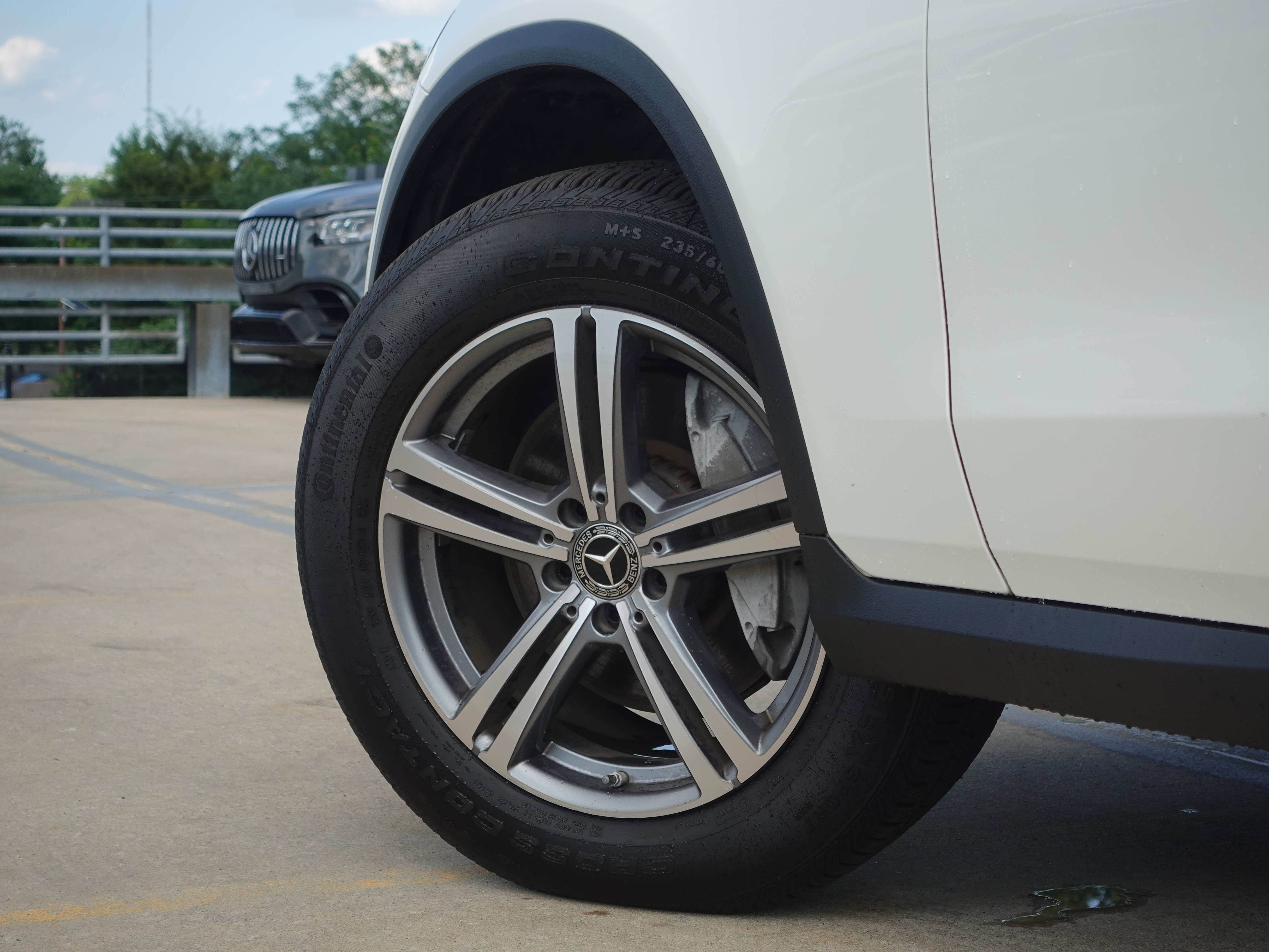 Used 2021 Mercedes-Benz GLC 300 4MATIC image 3