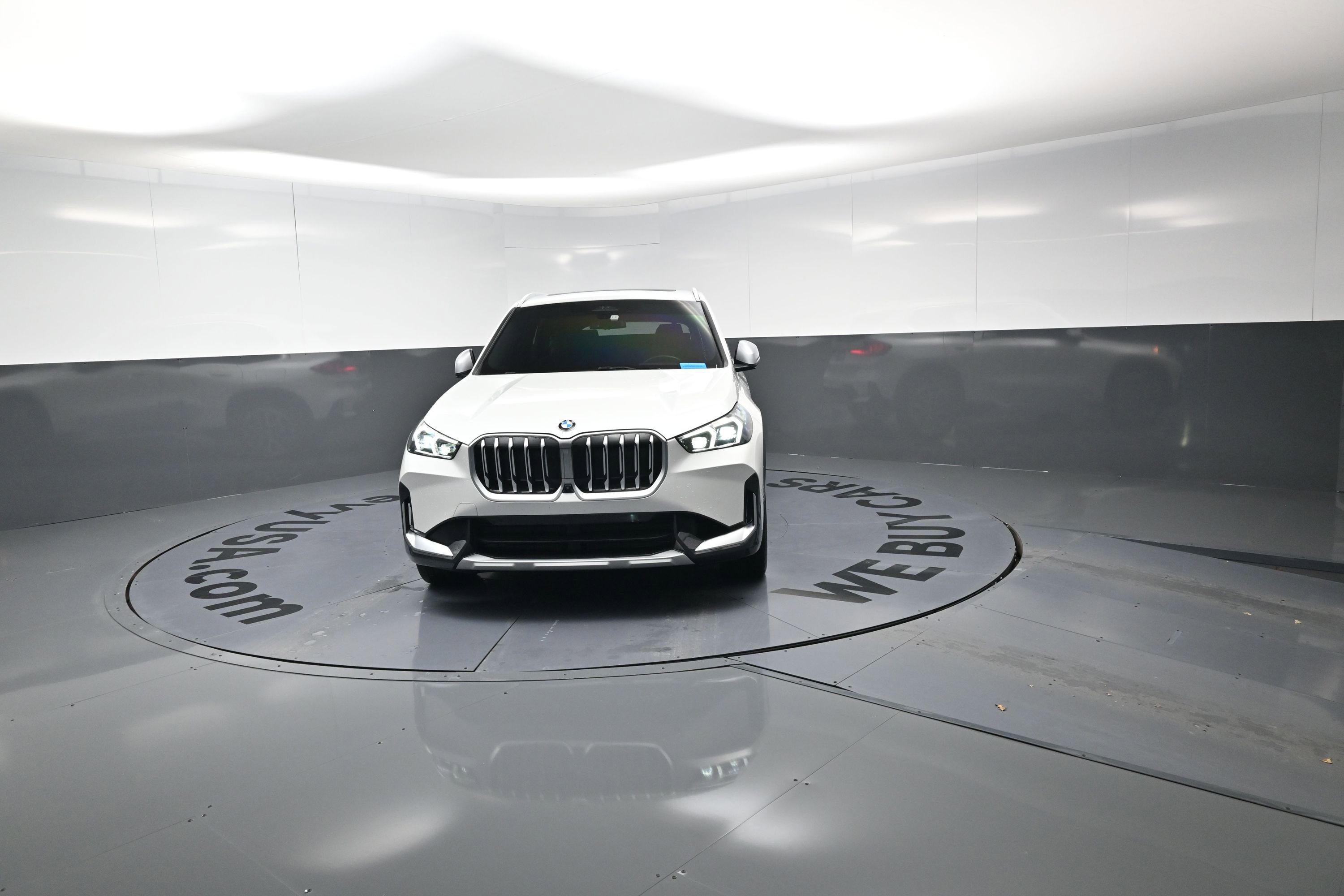 Used 2023 BMW X1 xDrive28i w/ Premium Package image 5