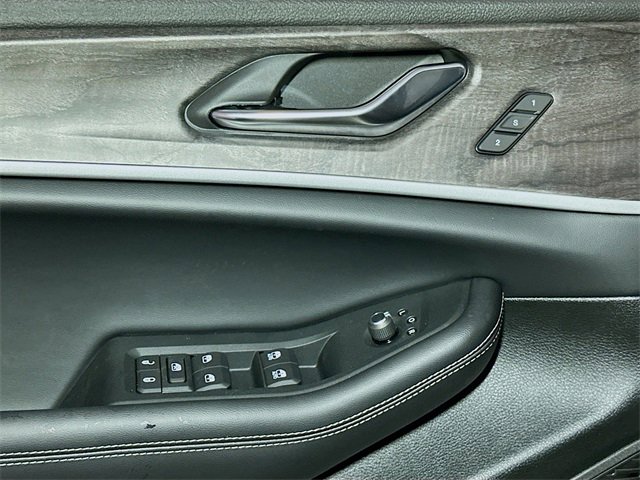 New 2025 Jeep Grand Cherokee L Limited image 12