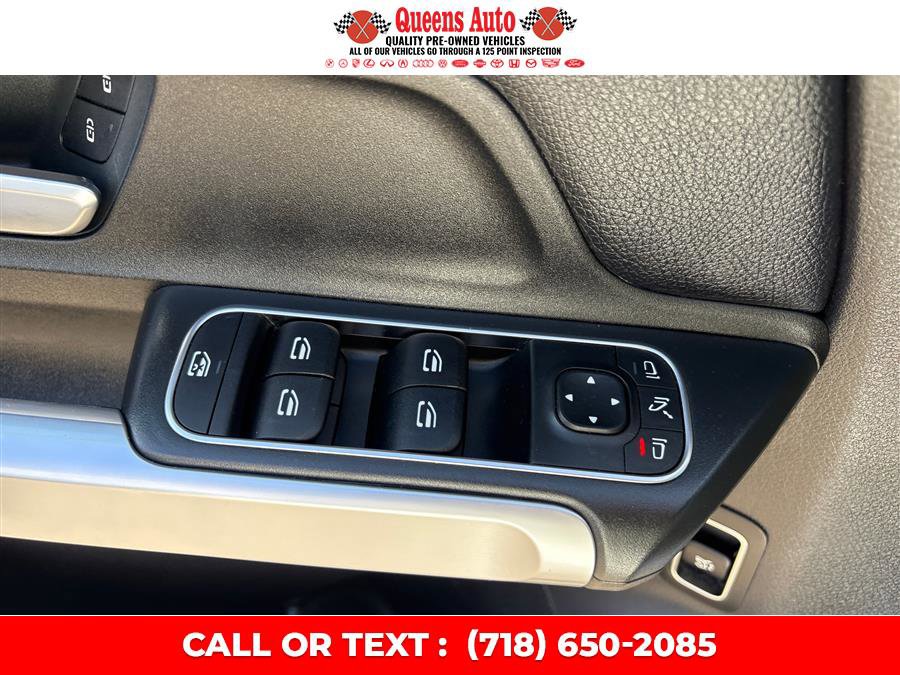 Used 2021 Mercedes-Benz GLB 250 4MATIC w/ Premium Package image 43
