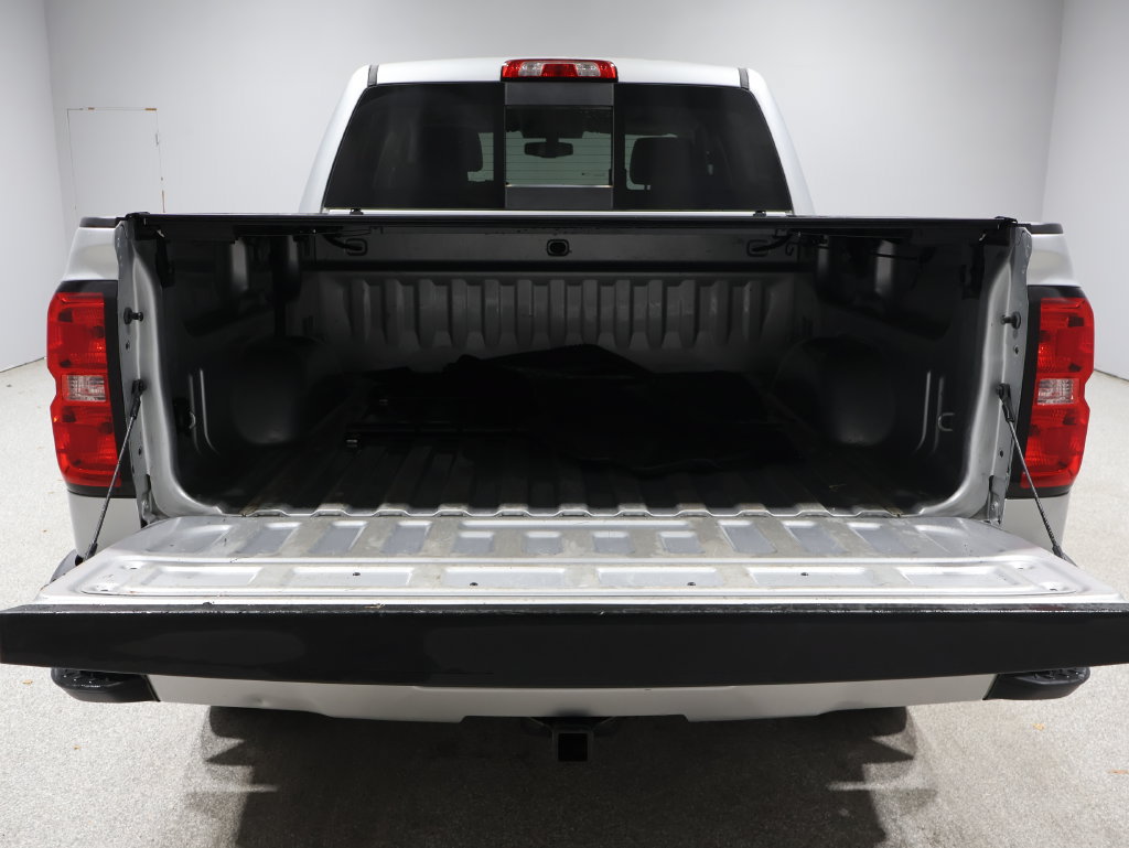 Used 2018 Chevrolet Silverado 1500 LT w/ All Star Edition AWD/4WD image 5