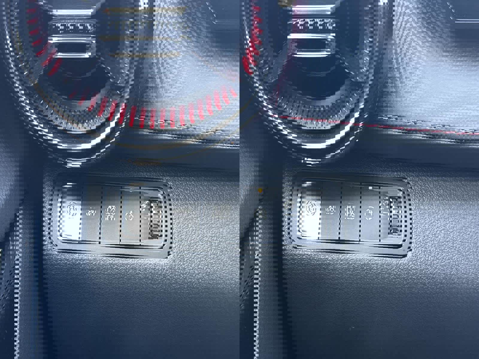 Used 2025 Chevrolet Equinox RS image 23