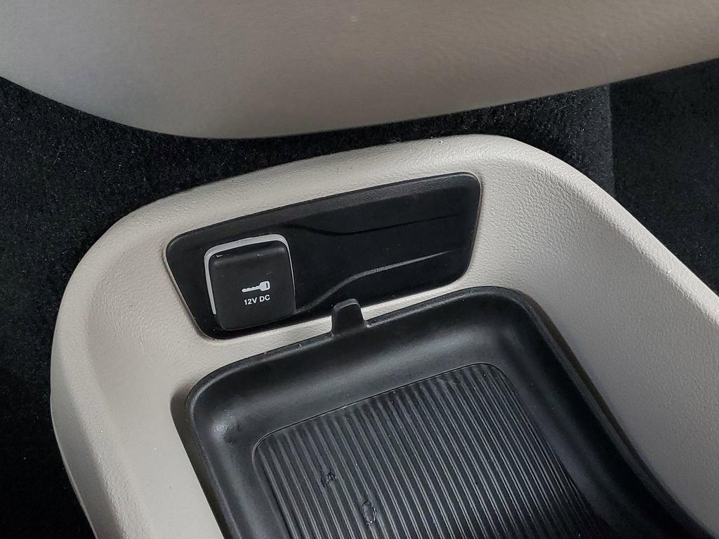 Used 2024 Chrysler Pacifica Touring-L image 21