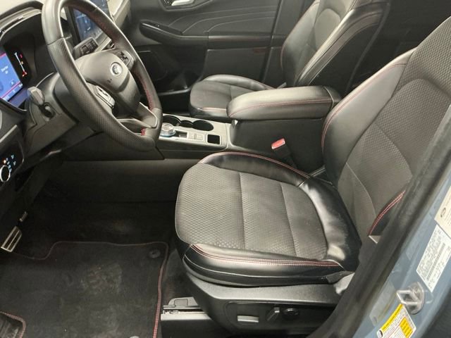 Used 2023 Ford Escape ST-Line w/ Tech Pack #1 image 13