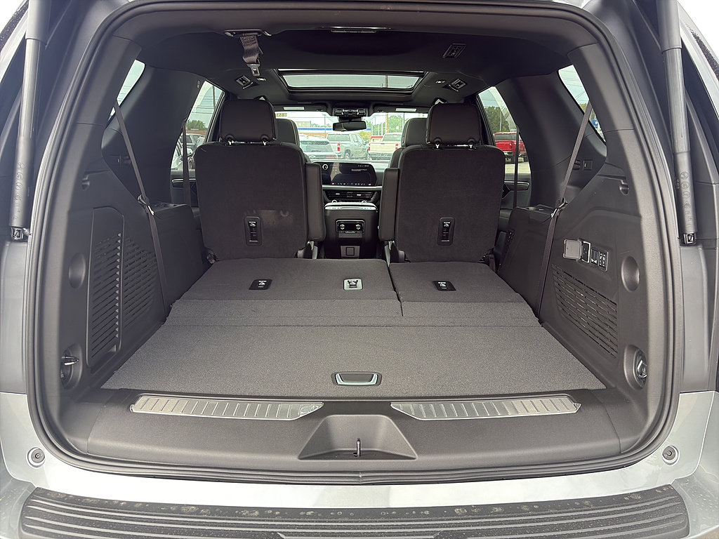 New 2026 Chevrolet Tahoe Premier w/ Sun And Tow Package AWD/4WD image 17