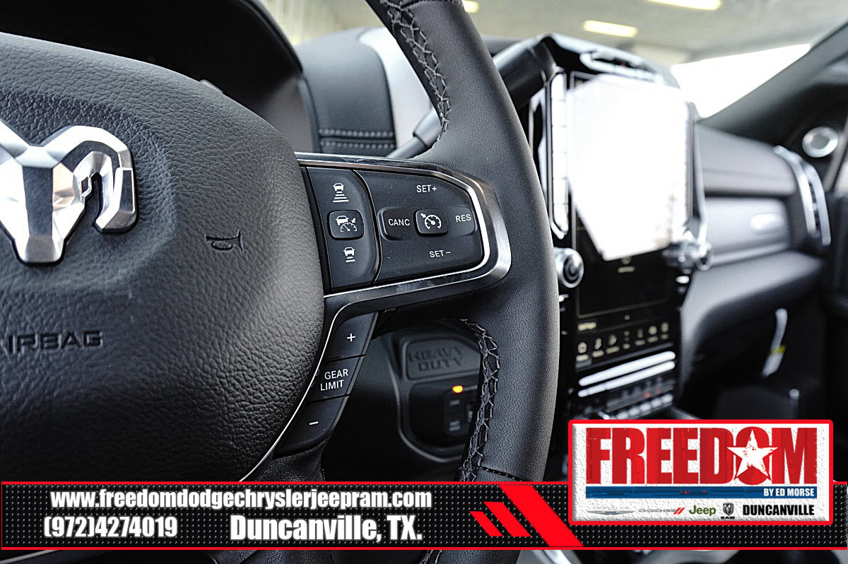 New 2026 RAM 4500 4x4 Crew Cab DRW w/ Laramie Trim Package image 29