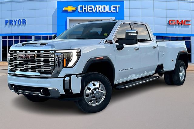 New 2026 GMC Sierra 3500 Denali w/ Denali Reserve Package image 2
