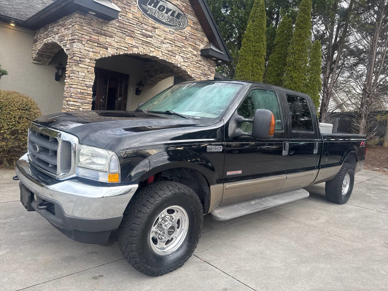 Used 2003 Ford F250 XL image 2