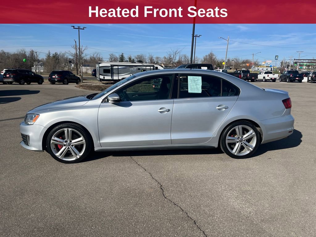 Used 2015 Volkswagen Jetta GLI SE image 2