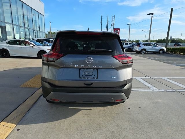 Used 2023 Nissan Rogue SV image 5