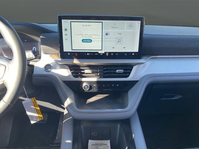 New 2026 Ford Explorer Active w/ Active Comfort Package image 8