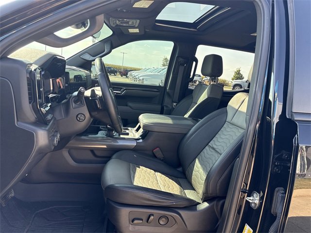 Used 2024 Chevrolet Silverado 1500 ZR2 w/ Technology Package image 15