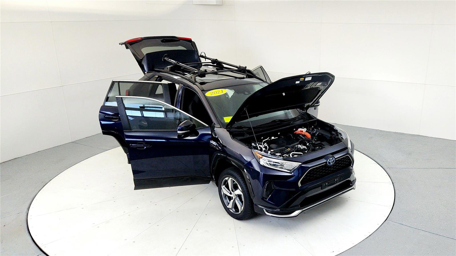 Certified 2021 Toyota RAV4 SE w/ Weather & Moonroof Package image 21