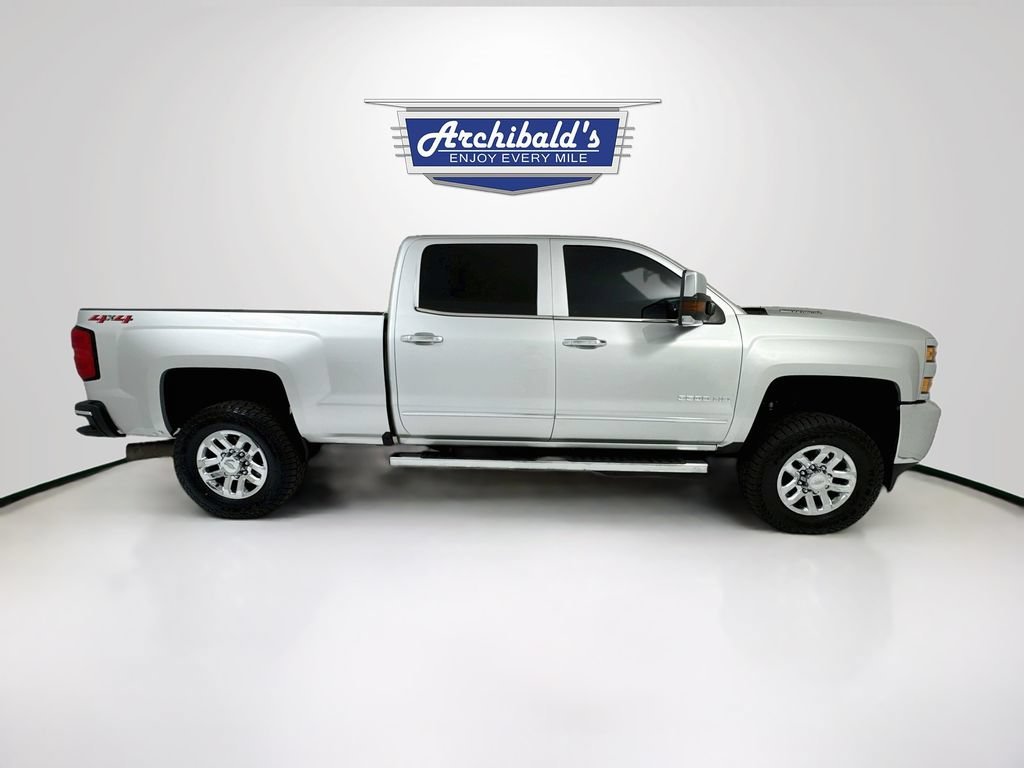 Used 2019 Chevrolet Silverado 3500 LTZ AWD/4WD image 9