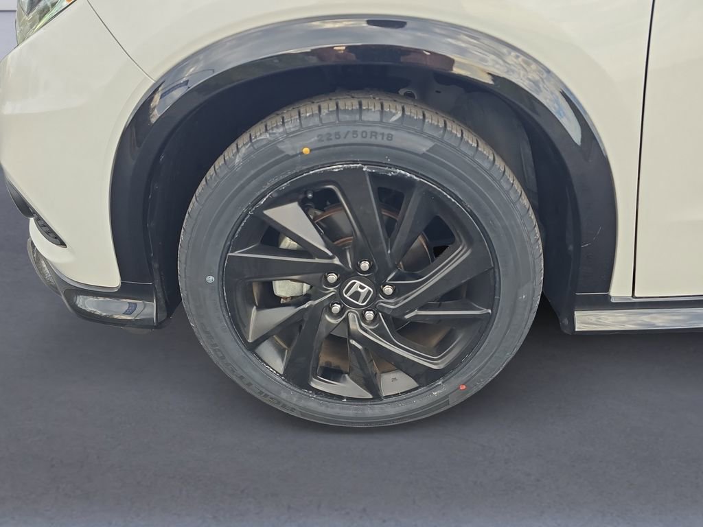 Used 2022 Honda HR-V Sport image 9