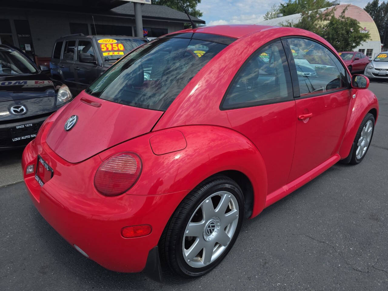 Used 2001 Volkswagen Beetle GLX FWD image 3