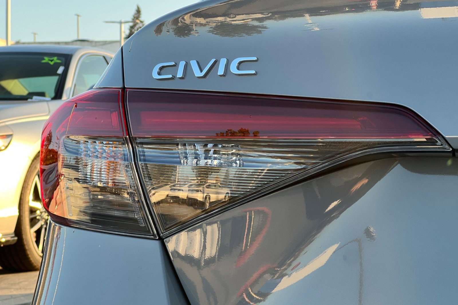 Used 2025 Honda Civic FWD Hybrid Sedan image 12