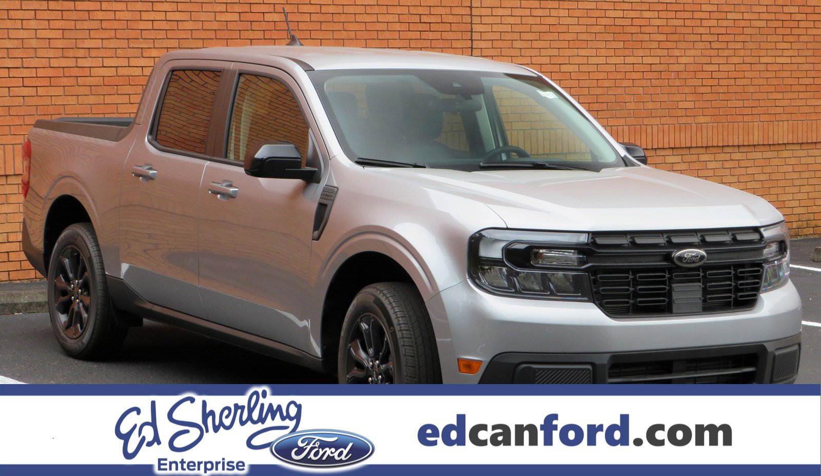 New 2024 Ford Maverick Lariat w/ Black Appearance Package image 1