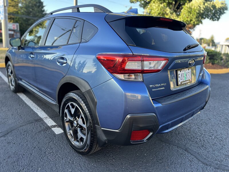 Used 2018 Subaru Crosstrek 2.0i Premium w/ Popular Package #2 AWD/4WD image 3