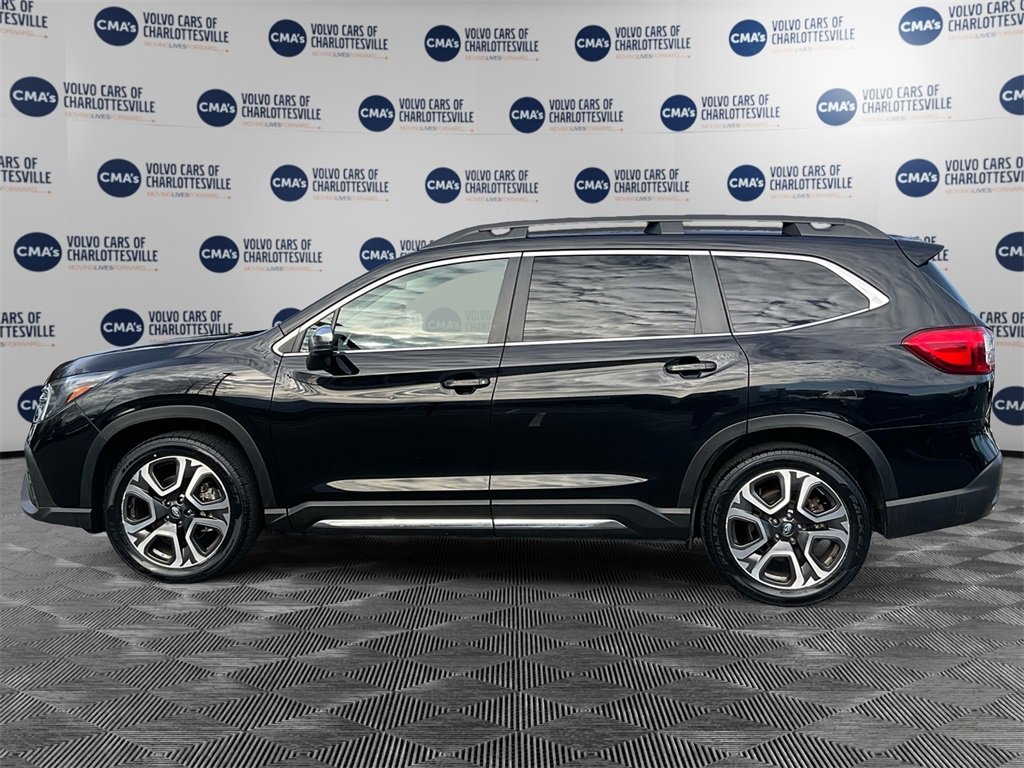 Used 2023 Subaru Ascent Limited w/ Technology Package image 2