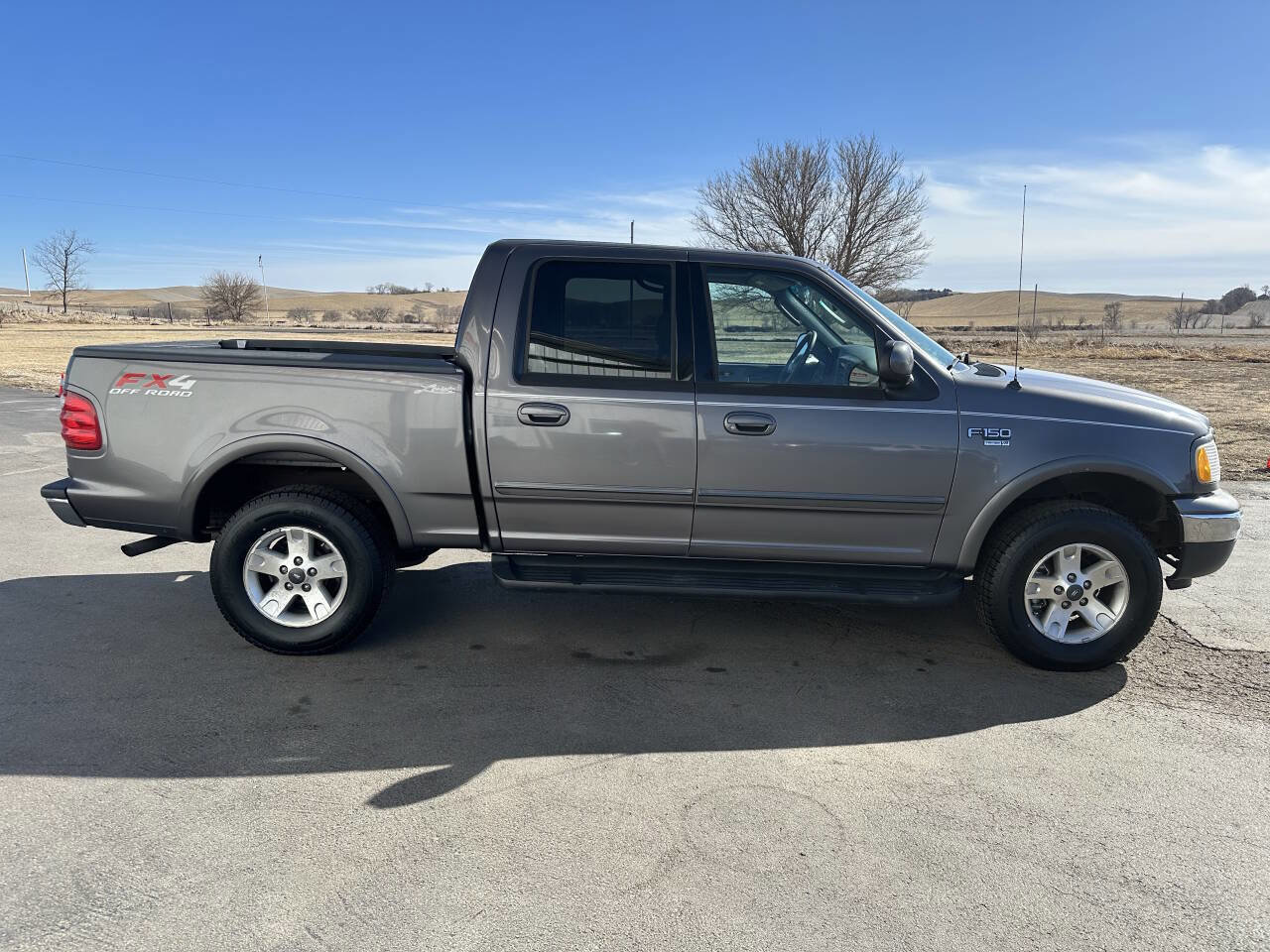 Used 2003 Ford F150 Lariat AWD/4WD image 7