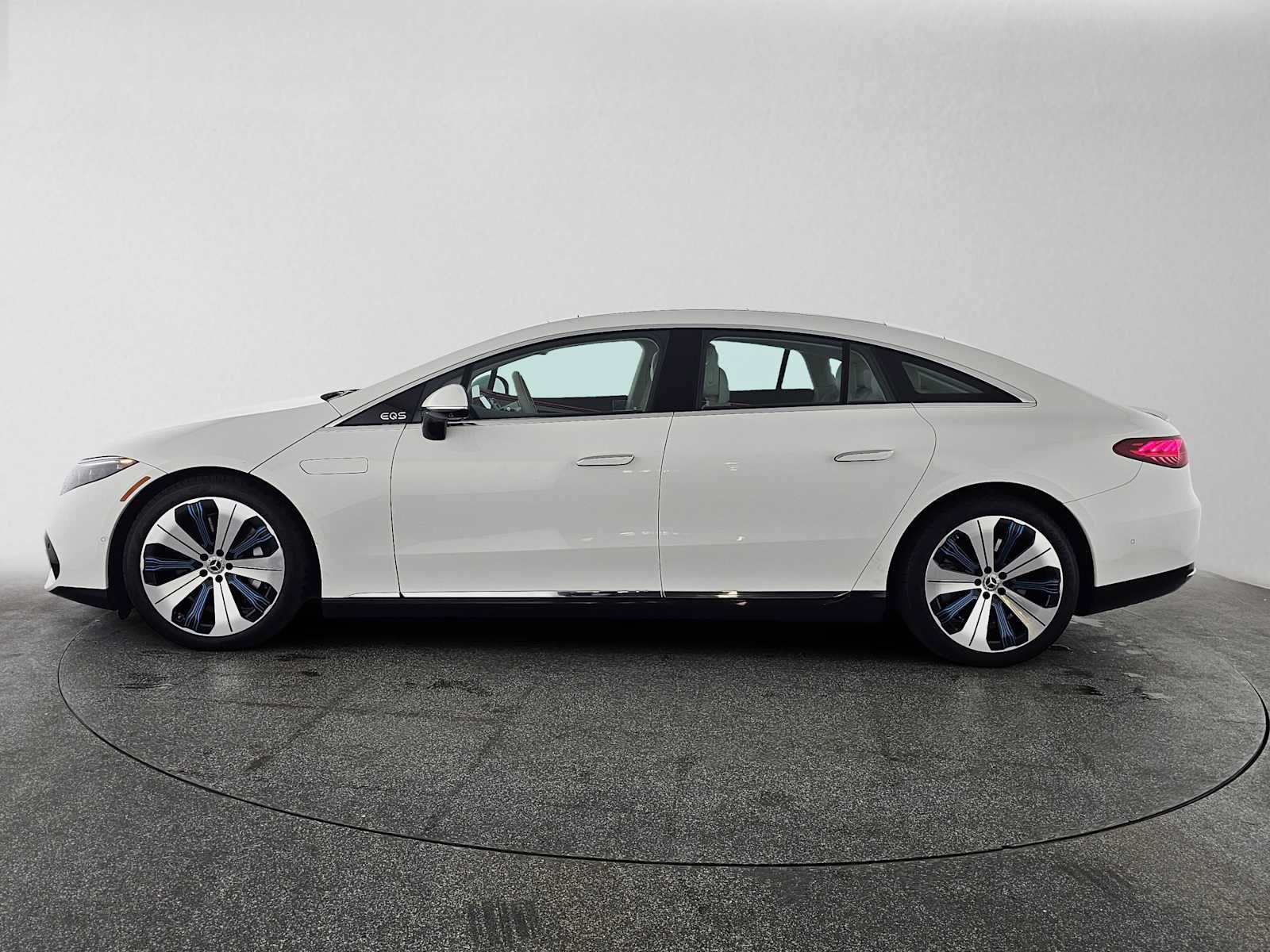 Used 2023 Mercedes-Benz EQS 450+ Sedan image 6