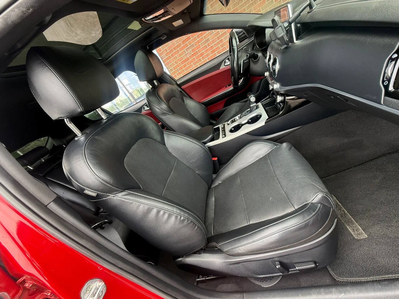 Used 2020 Kia Stinger GT1 AWD/4WD image 20