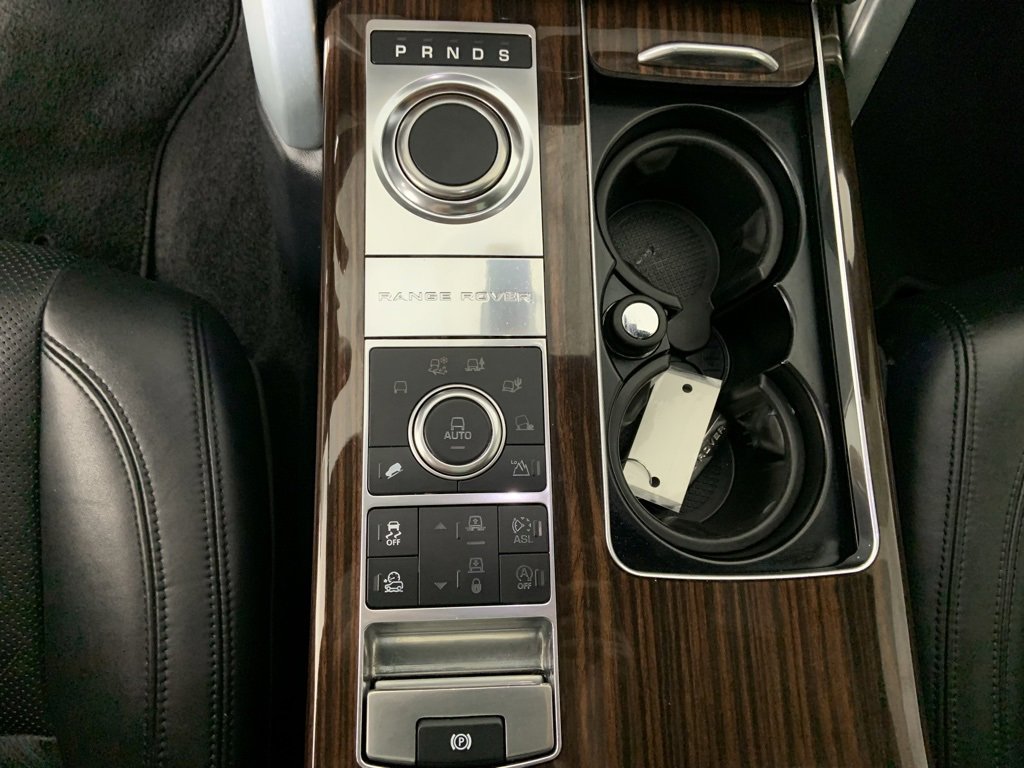 Used 2016 Land Rover Range Rover HSE image 29