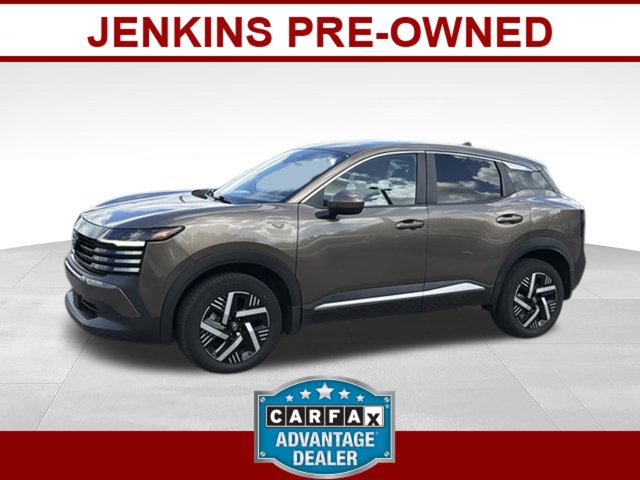 Used 2025 Nissan Kicks SV
