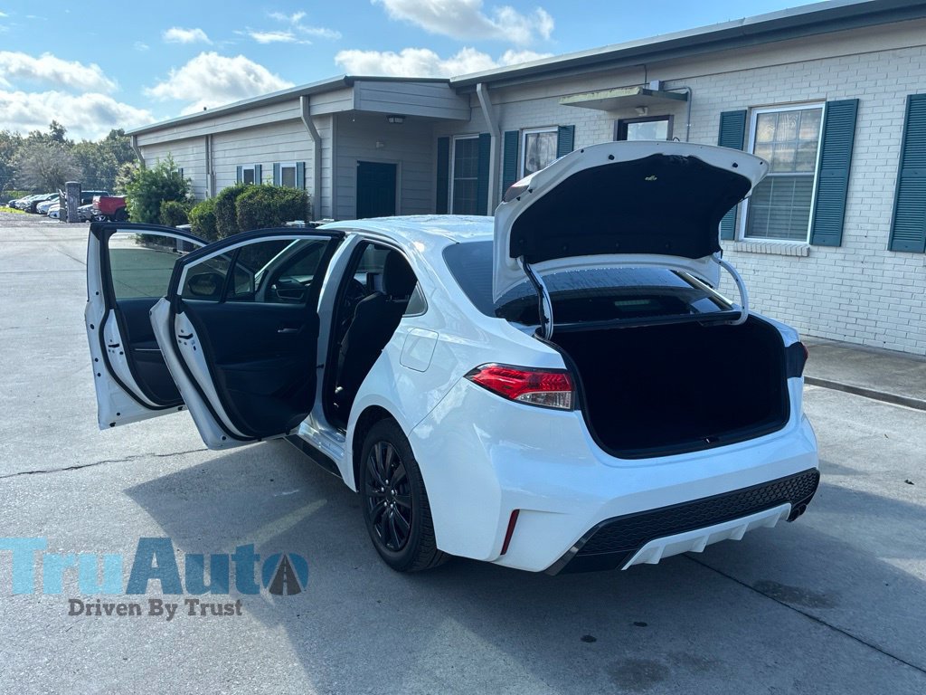 Used 2022 Toyota Corolla SE FWD image 15