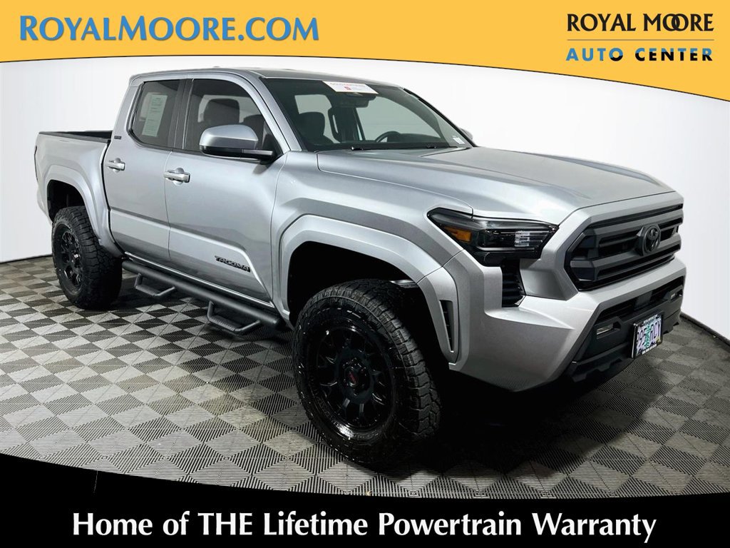 Certified 2025 Toyota Tacoma SR5 AWD/4WD image 1