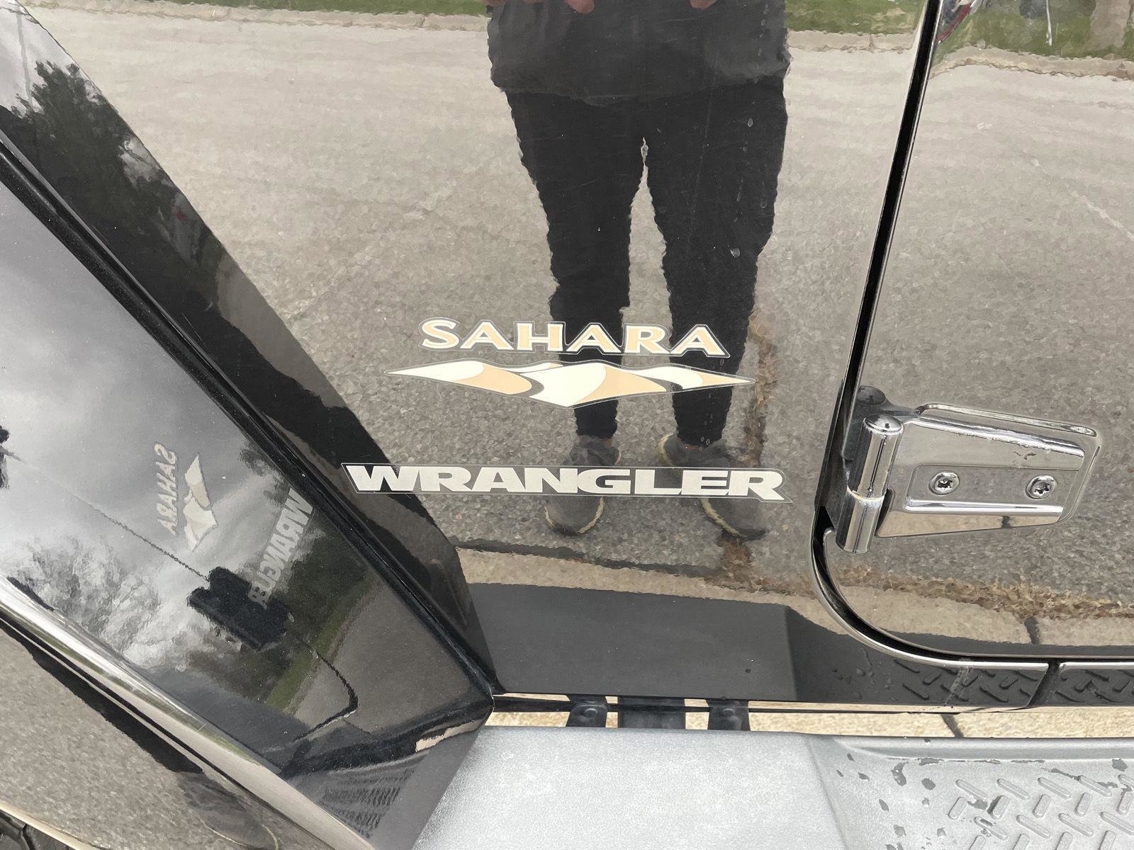 Used 2015 Jeep Wrangler Sahara AWD/4WD image 31